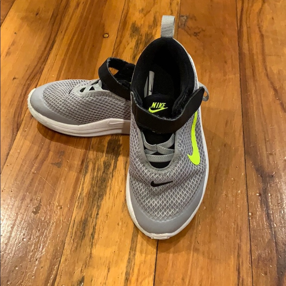 NIKE sneakers